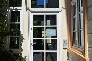 Eingang Praxis (3 Stufen)